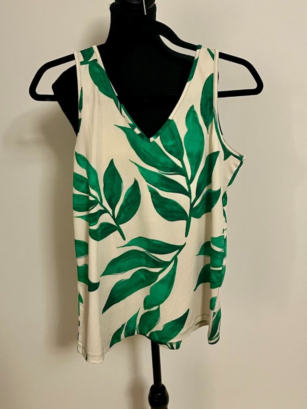 #166 Melanie Lyne White with Green Leafs Sleeveless Top